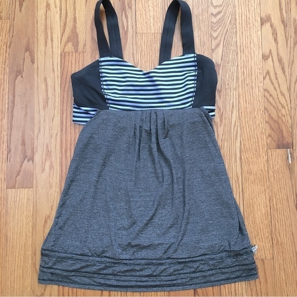 Lululemon back on track built in bra drawcord bottom hem tank top - Picture 14 of 16